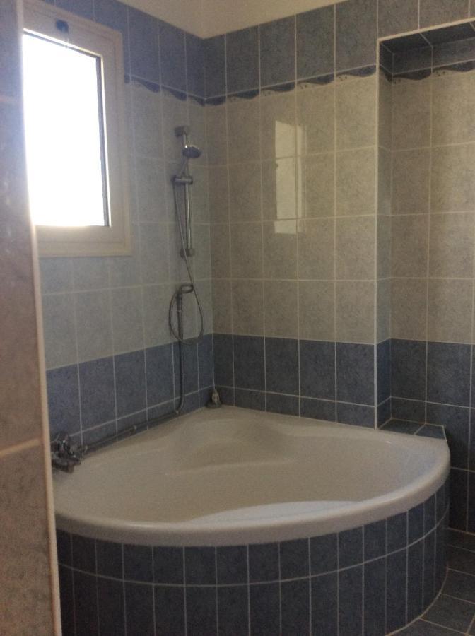 Quality Villa With Pool In Superb Location In Paphos Mandria  Eksteriør bilde